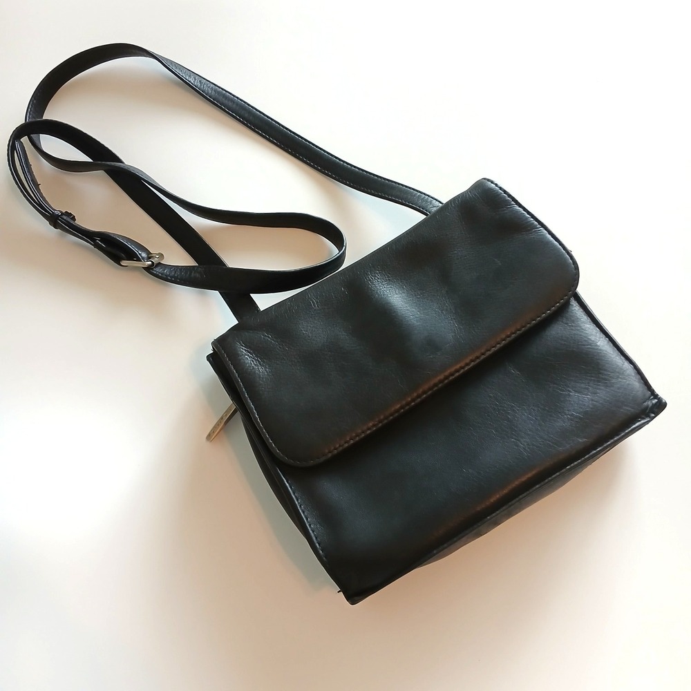 Hobo International Black Leather Crossbody Organizer Purse